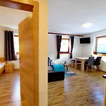 아파트 Haus Dirol