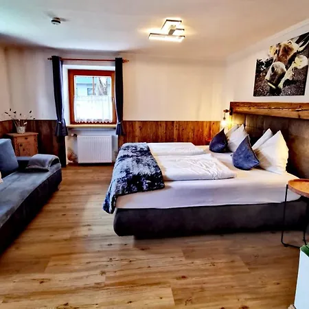 Haus Dirol Lägenhet *