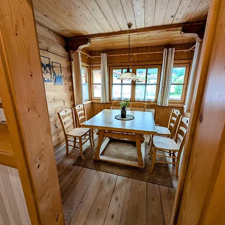 Lägenhet Haus Dirol *