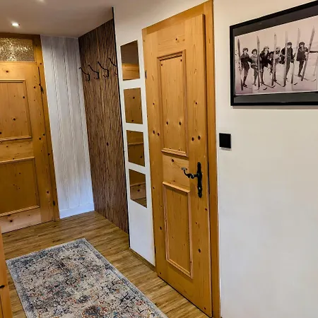 Lägenhet Haus Dirol