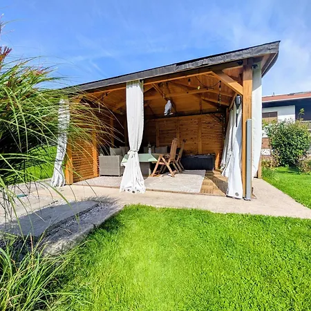 Haus Dirol Lägenhet