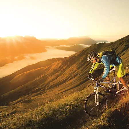 Bergblick Mit 3 Schlafzimmer Apartment *