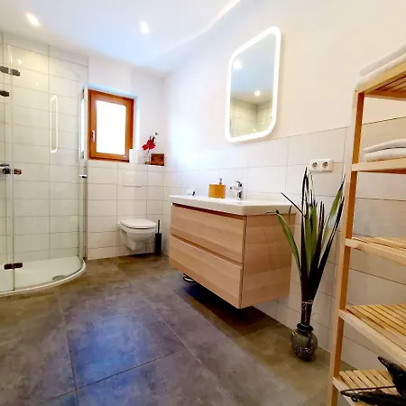 Bergblick Mit 3 Schlafzimmer Apartment Kirchberg in Tirol