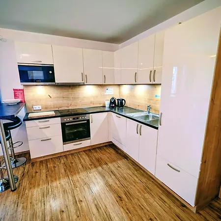 Apartment Bergblick Mit 3 Schlafzimmer *