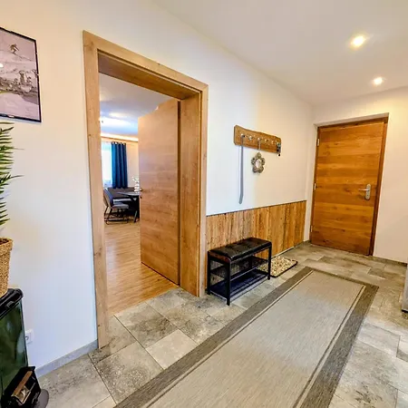 Bergblick Mit 3 Schlafzimmer *